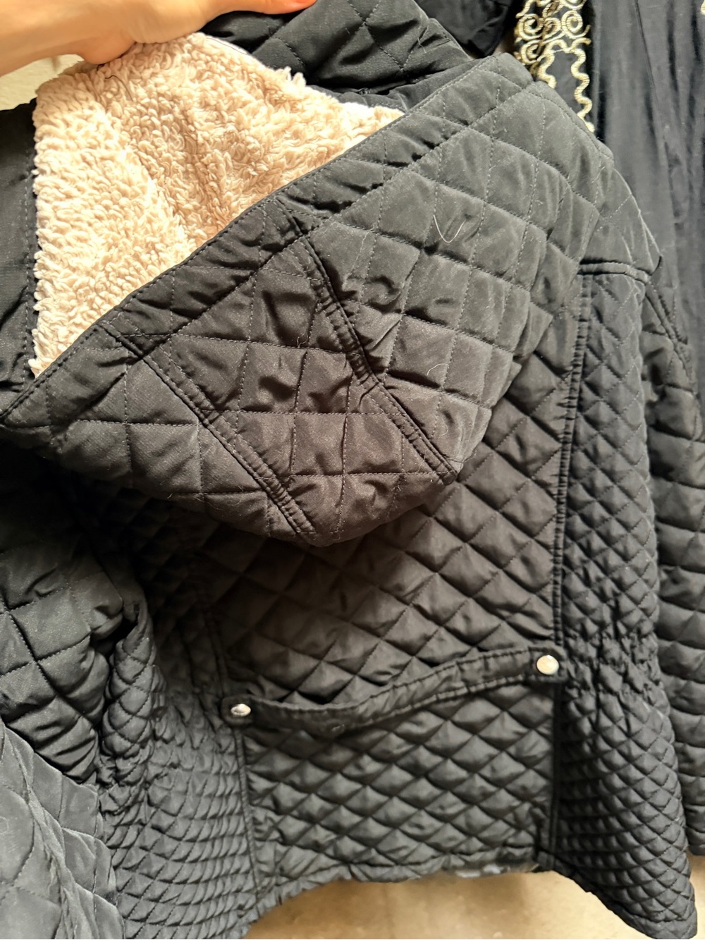 Laundry By Shelli Segal Black Quilted Puffer with Sherpa Collar - Picture 5 of 5